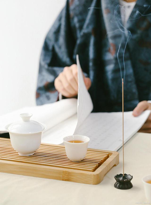 平面设计海报关于字重要还是图重要